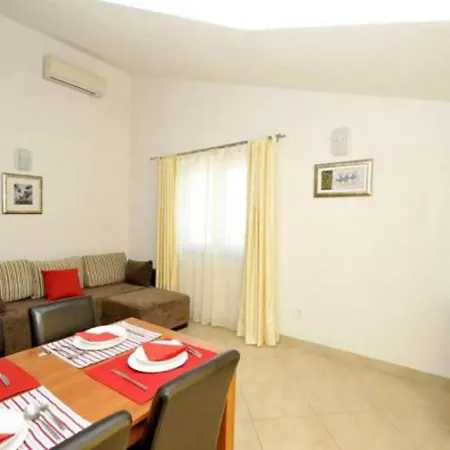 Moonlight Apartament *