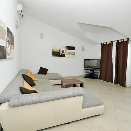 Moonlight Apartment